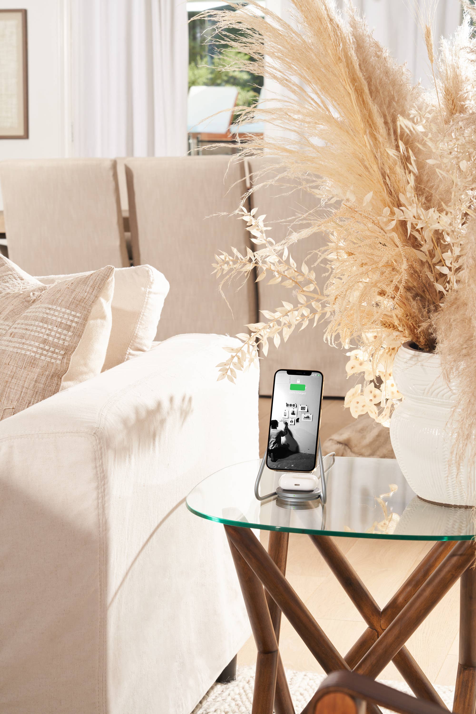 MAG:2 Leather Wireless Charger Stand - Saddle *