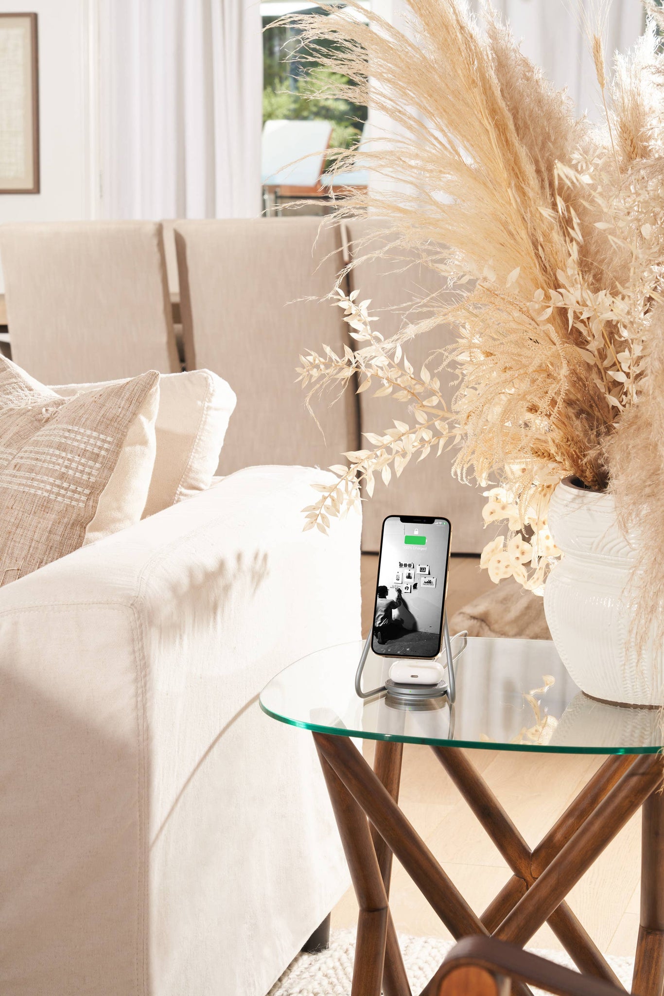 MAG:2 Leather Wireless Charger Stand - Bone *