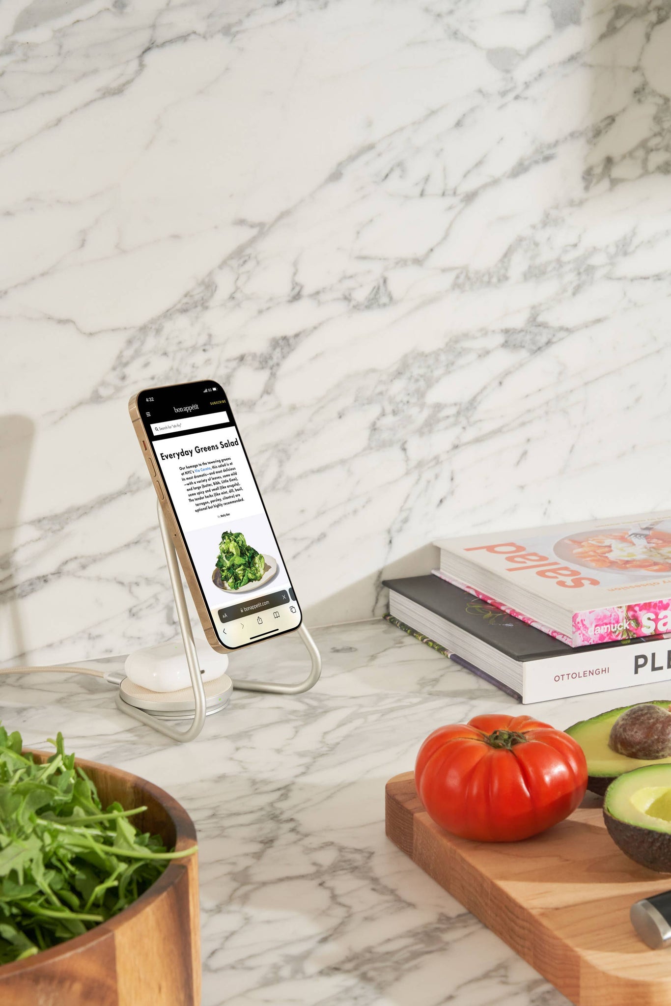 MAG:2 Leather Wireless Charger Stand - Bone *