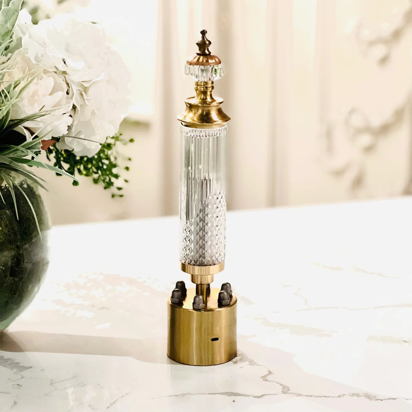 Ulis Battery Operated Table lamp *