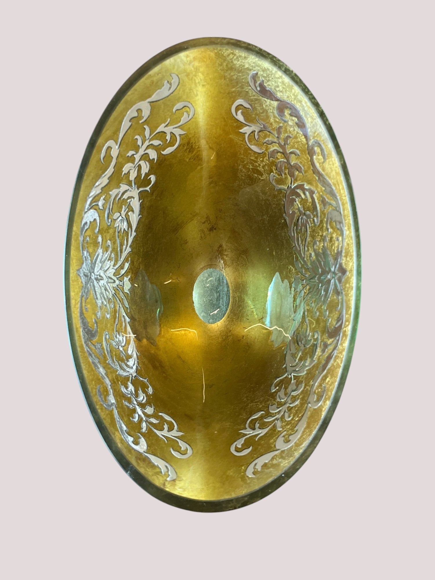 SIGNED VASE: VICTOR