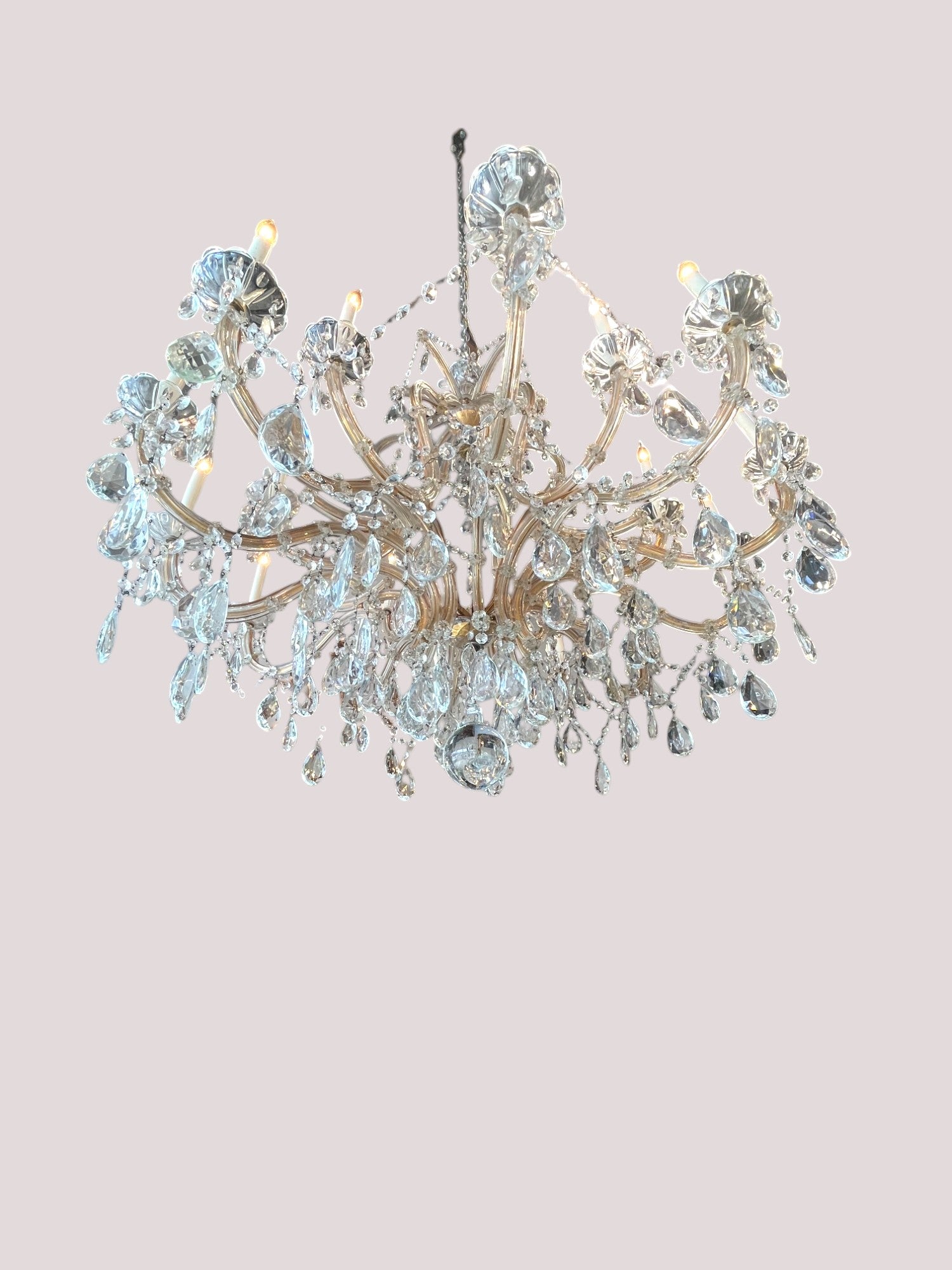 18-flame high Santa Maria Crystal Chandelier with Crystal Almonds II