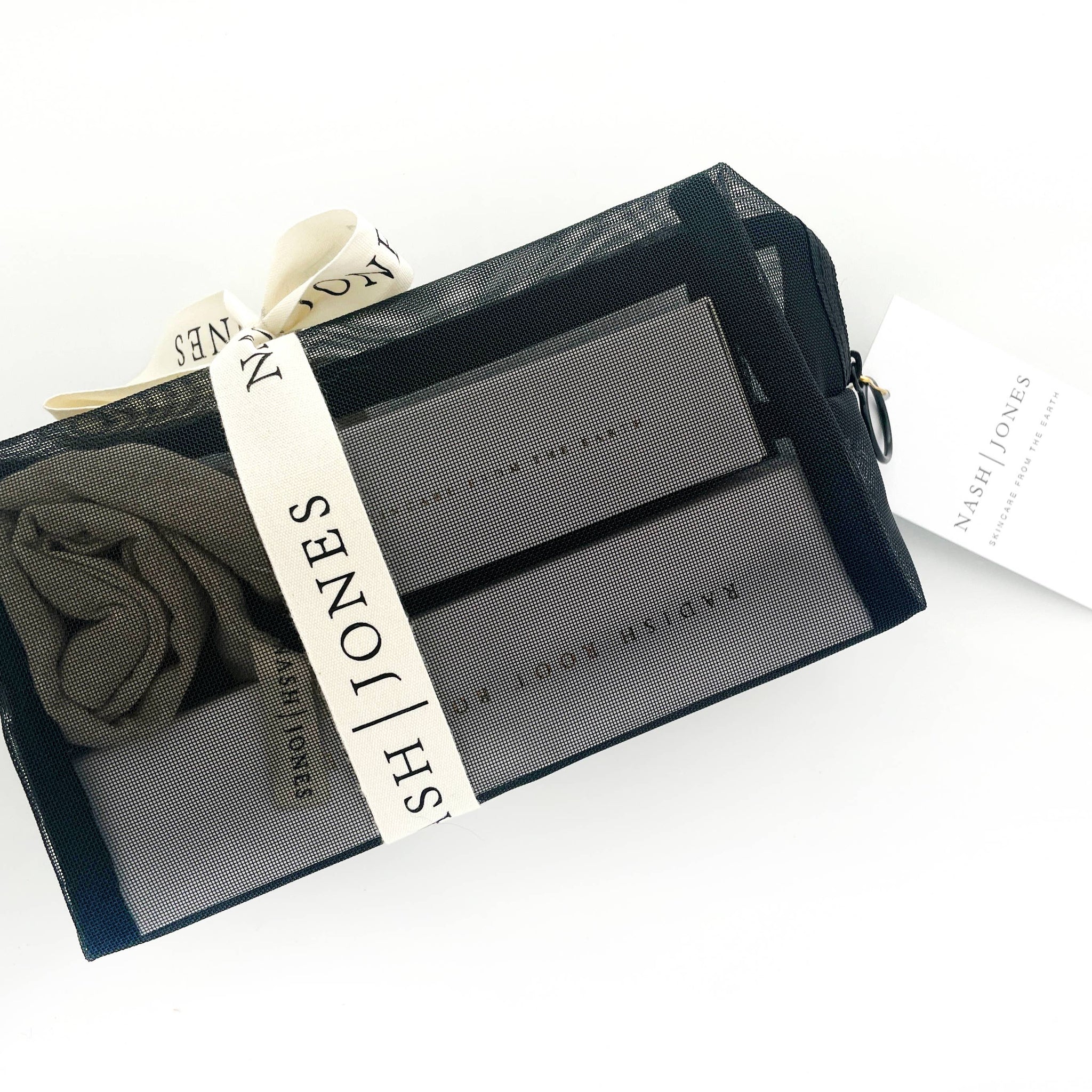 Glow Skin Gift Set: Exfoliate and hydrate gift set