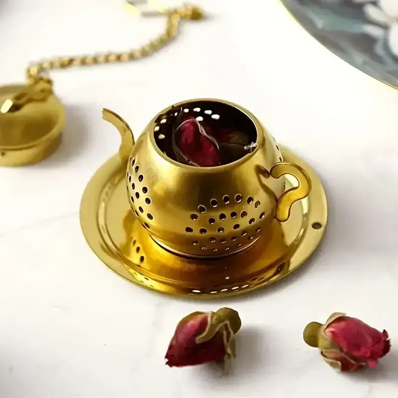 Golden Teapot Shaped Tea Infuser *