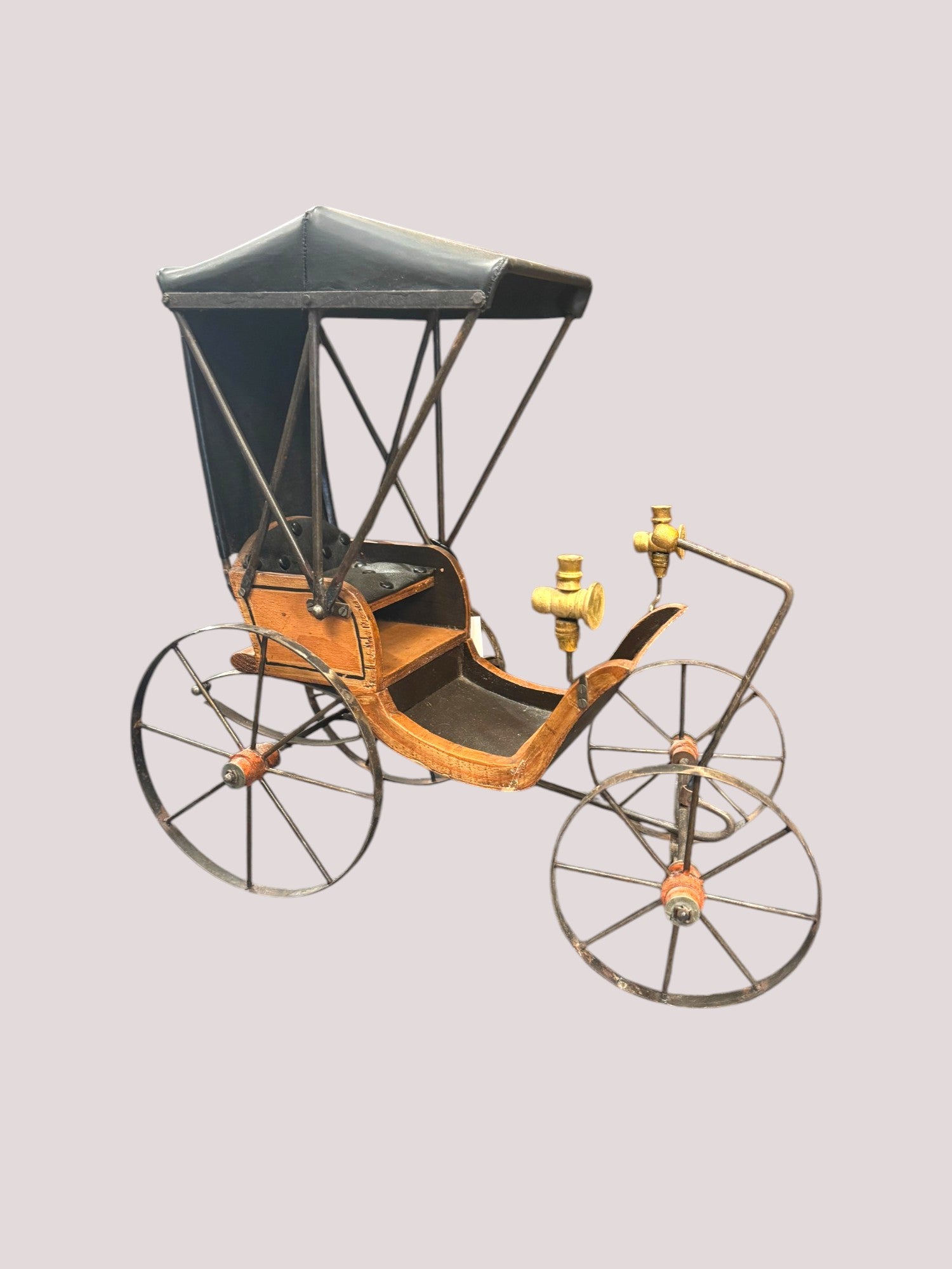ANTIQUE DOLL HORSELESS CARRIAGE W/WHEELS