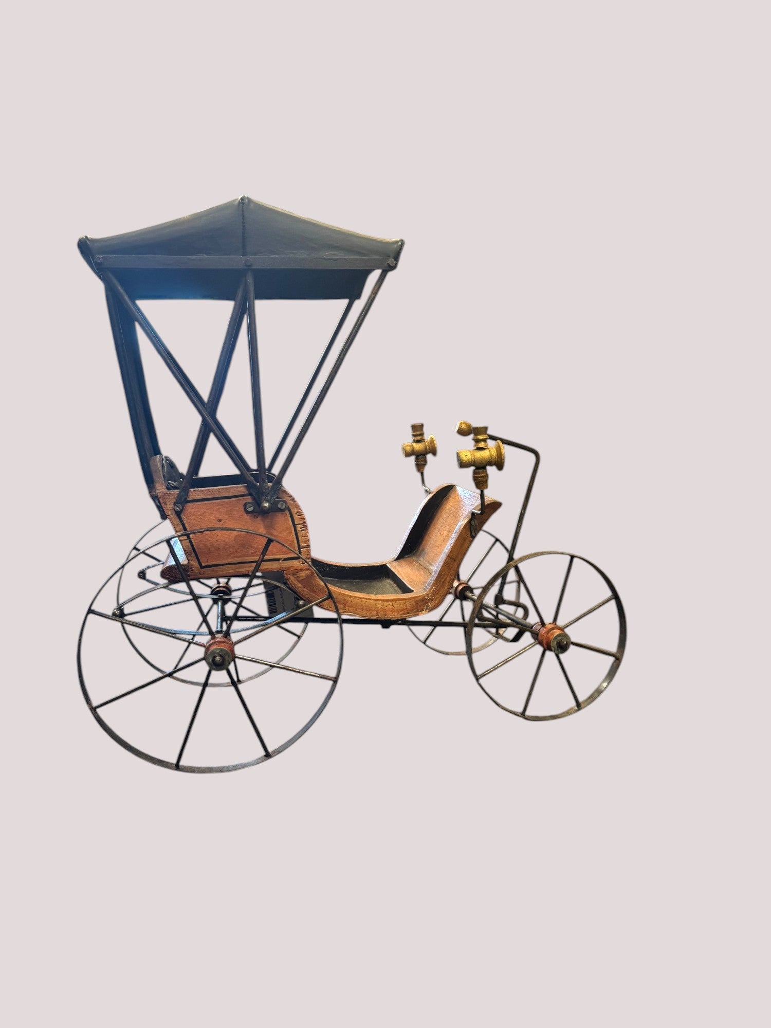 ANTIQUE DOLL HORSELESS CARRIAGE W/WHEELS